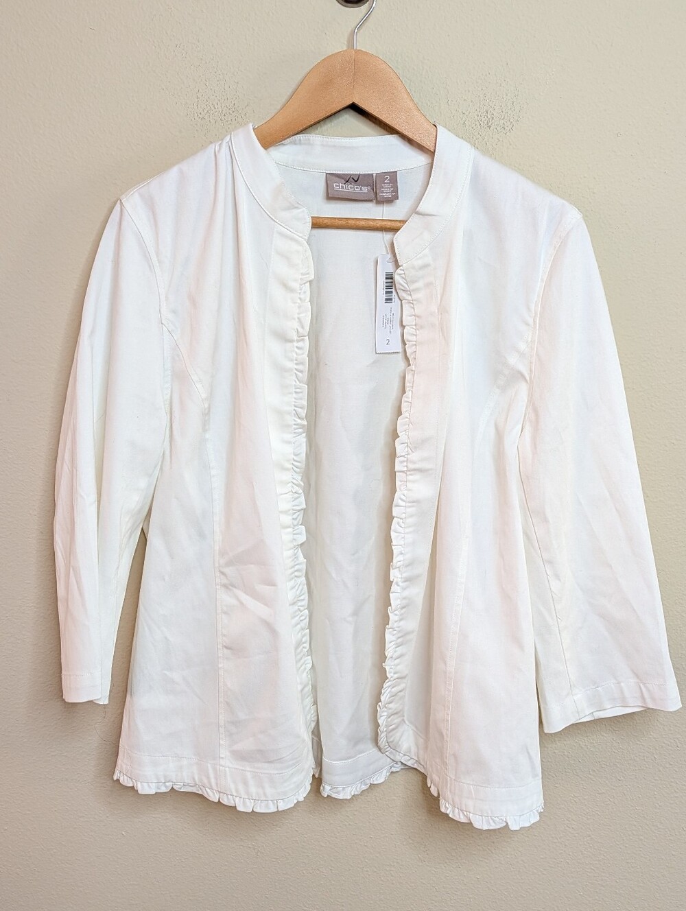 NWT Chico's Optic White Ruffle Front Sateen Jacket Size 2 (Large)